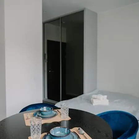 Korter New Studio In The City Center Near Bus Station With Parking *